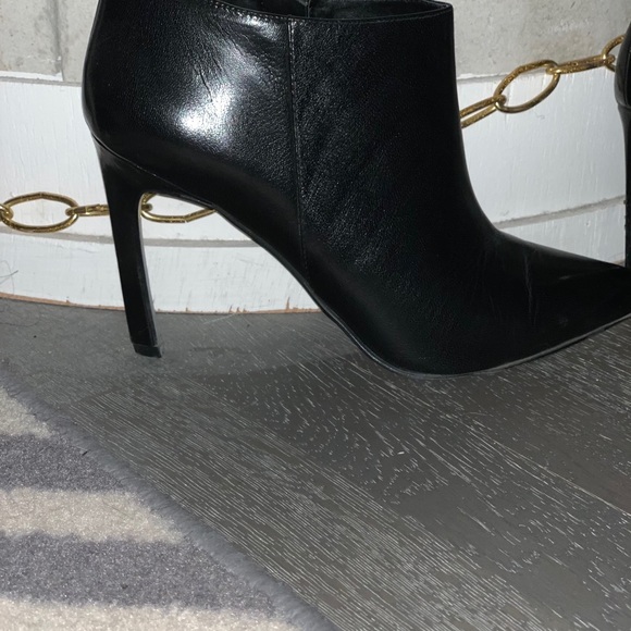 Nine West black leather booties size 8 - Picture 3 of 4